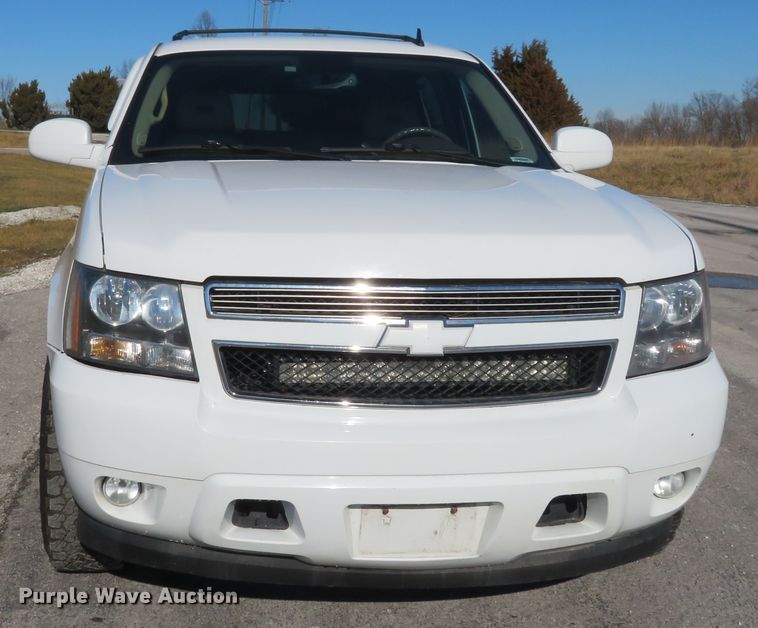 image for item DI3989 2009 Chevrolet Suburban LT 2500  SUV