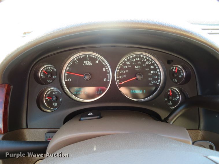 image for item DI3989 2009 Chevrolet Suburban LT 2500  SUV