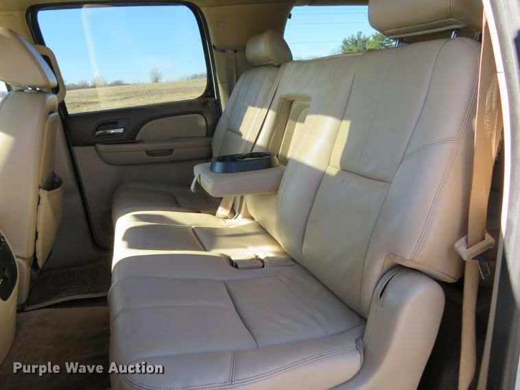 image for item DI3989 2009 Chevrolet Suburban LT 2500  SUV