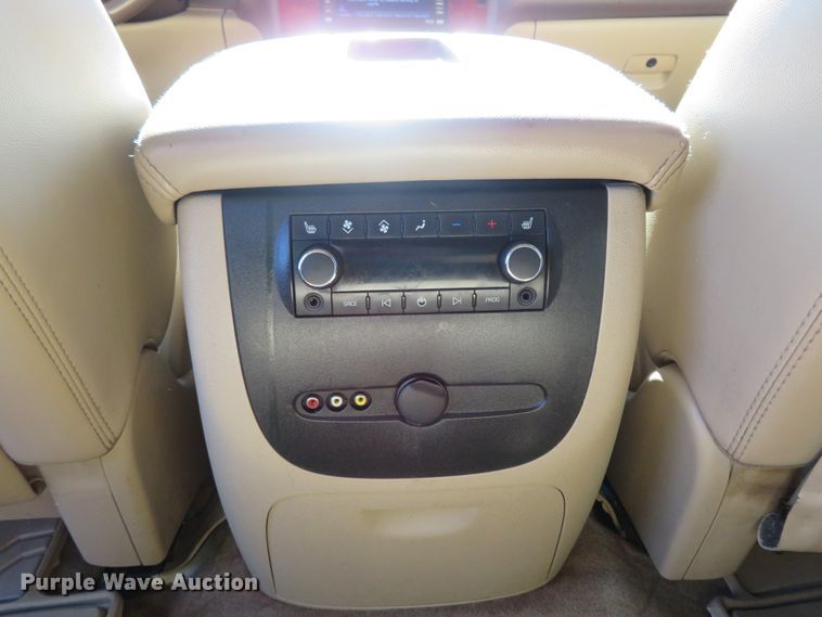 image for item DI3989 2009 Chevrolet Suburban LT 2500  SUV