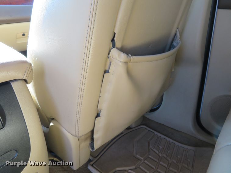 image for item DI3989 2009 Chevrolet Suburban LT 2500  SUV