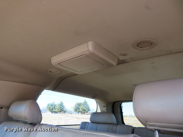 image for item DI3989 2009 Chevrolet Suburban LT 2500  SUV