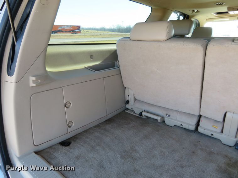 image for item DI3989 2009 Chevrolet Suburban LT 2500  SUV