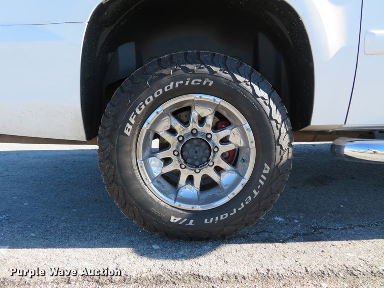 image for item DI3989 2009 Chevrolet Suburban LT 2500  SUV