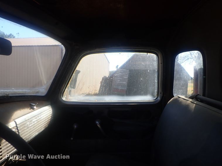 image for item DI7296 1950 GMC 252  dump flatbed truck