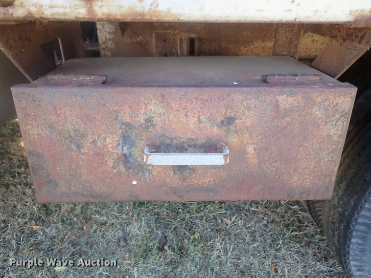 image for item DI7296 1950 GMC 252  dump flatbed truck