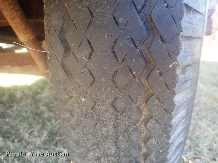 image for item DI7296 1950 GMC 252  dump flatbed truck