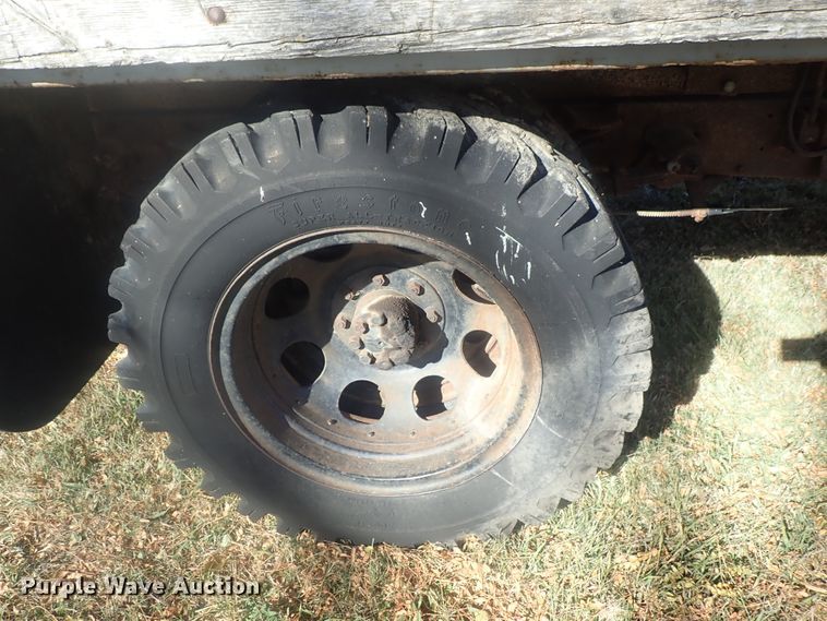 image for item DI7296 1950 GMC 252  dump flatbed truck