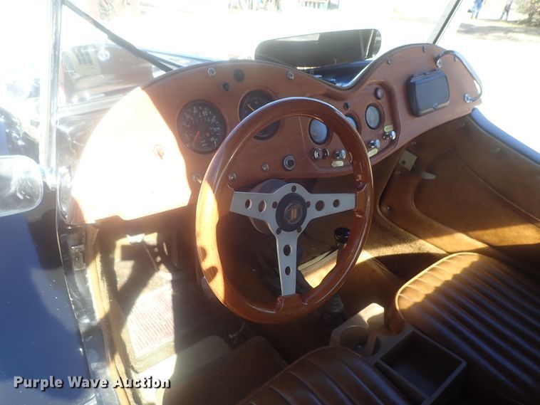 image for item DI7300 1981 Asve Fibe  kit car