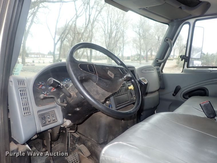 image for item DI7361 2008 International 4300  flatbed truck