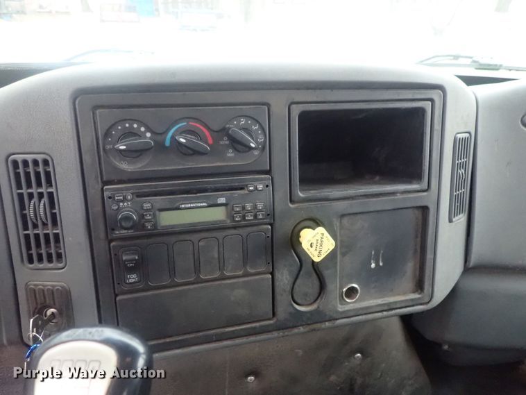 image for item DI7361 2008 International 4300  flatbed truck