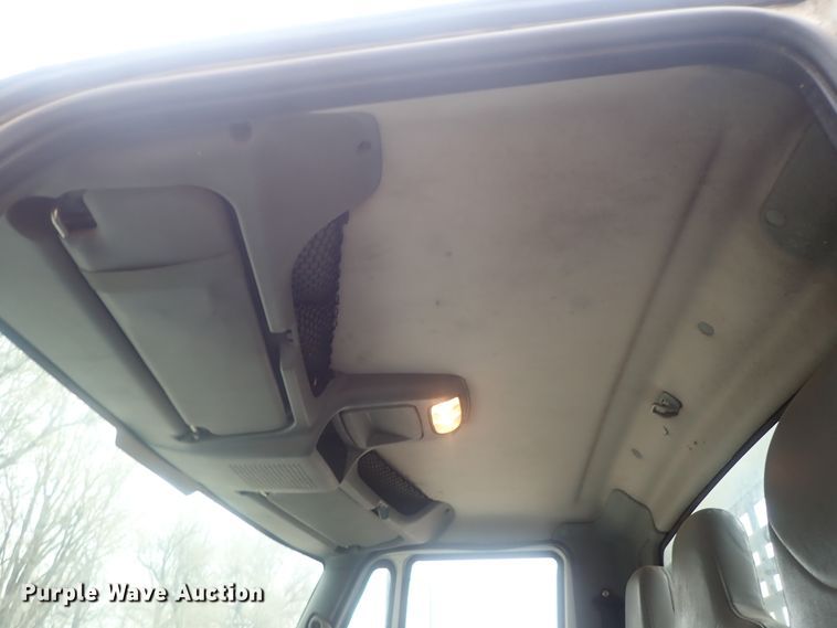 image for item DI7361 2008 International 4300  flatbed truck