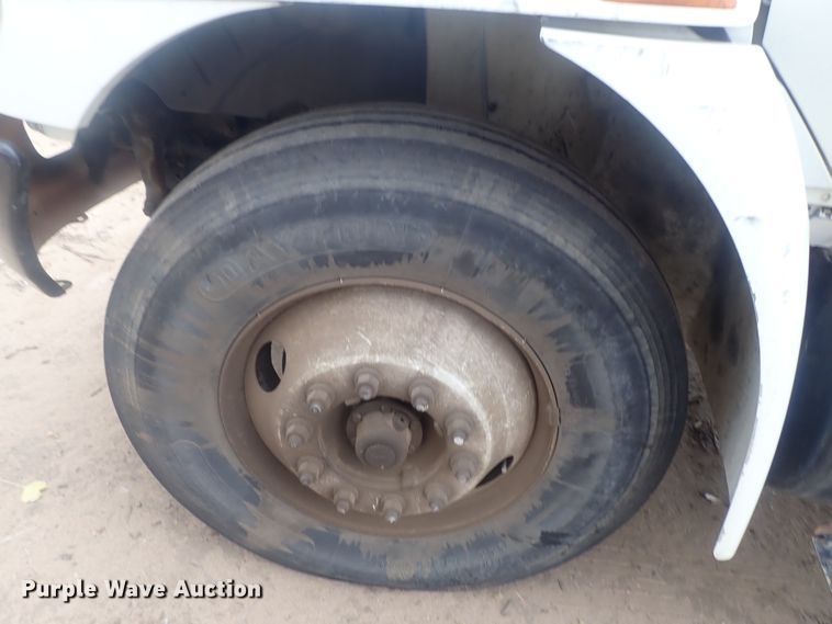 image for item DI7361 2008 International 4300  flatbed truck