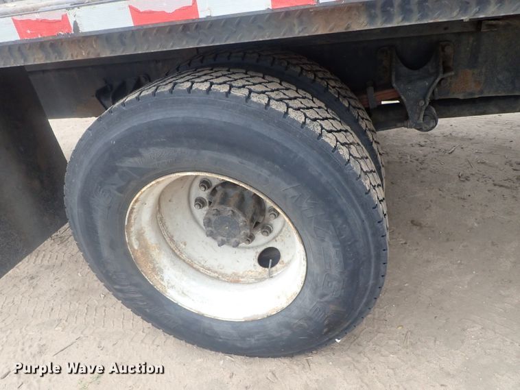 image for item DI7361 2008 International 4300  flatbed truck