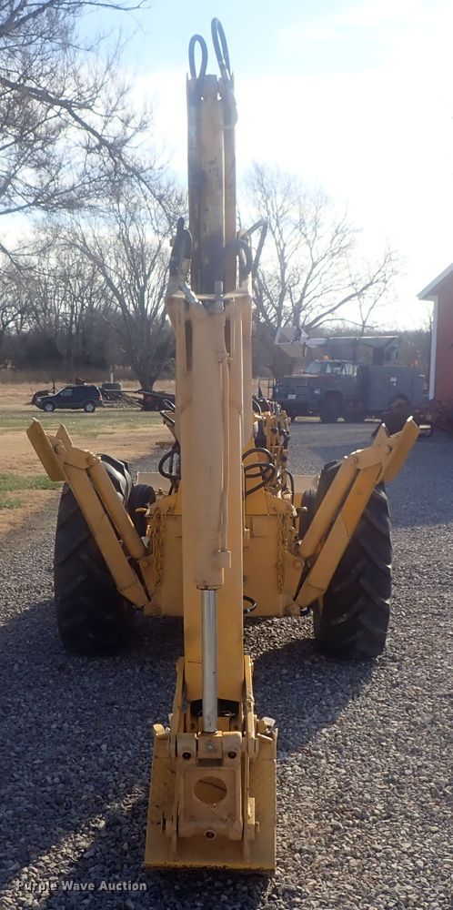 image for item DI7478 International 3414  backhoe