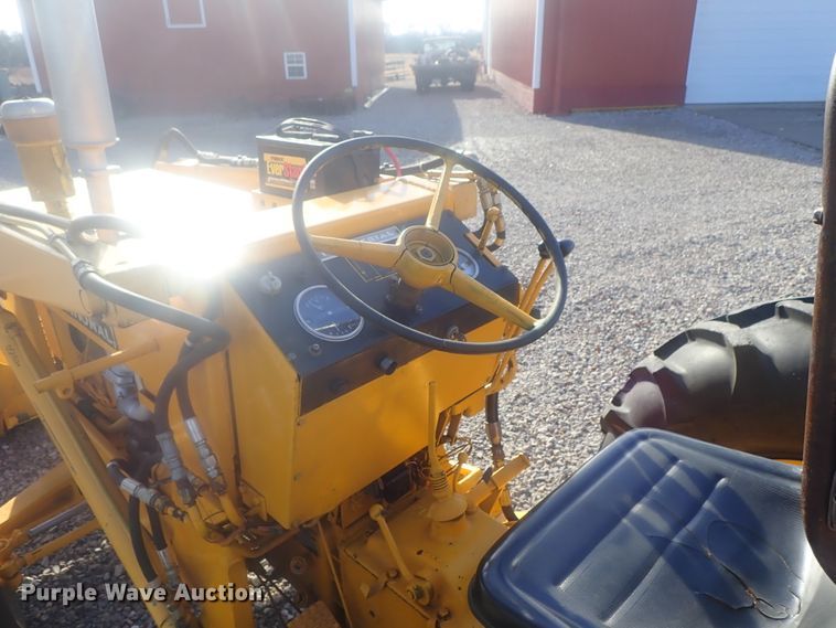 image for item DI7478 International 3414  backhoe