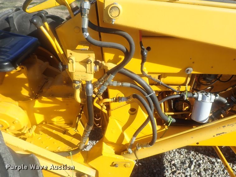 image for item DI7478 International 3414  backhoe