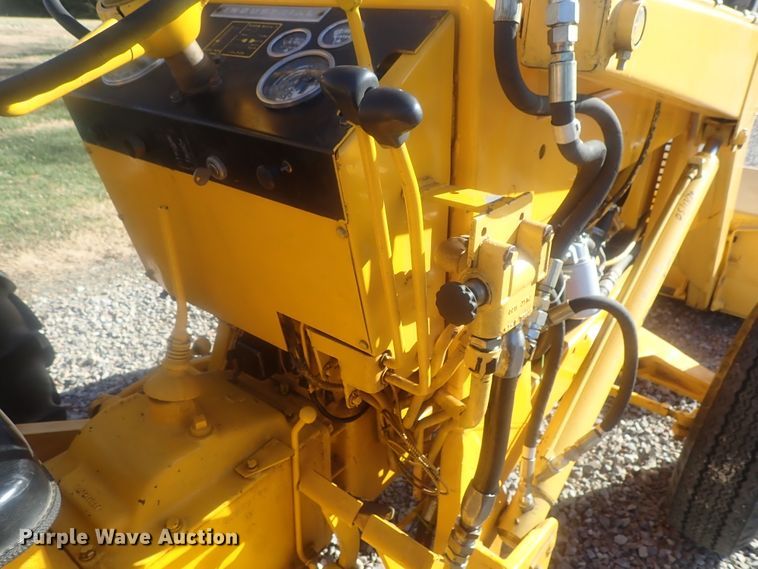 image for item DI7478 International 3414  backhoe