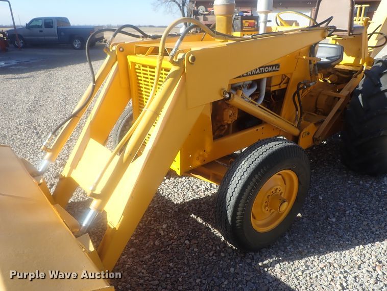 image for item DI7478 International 3414  backhoe