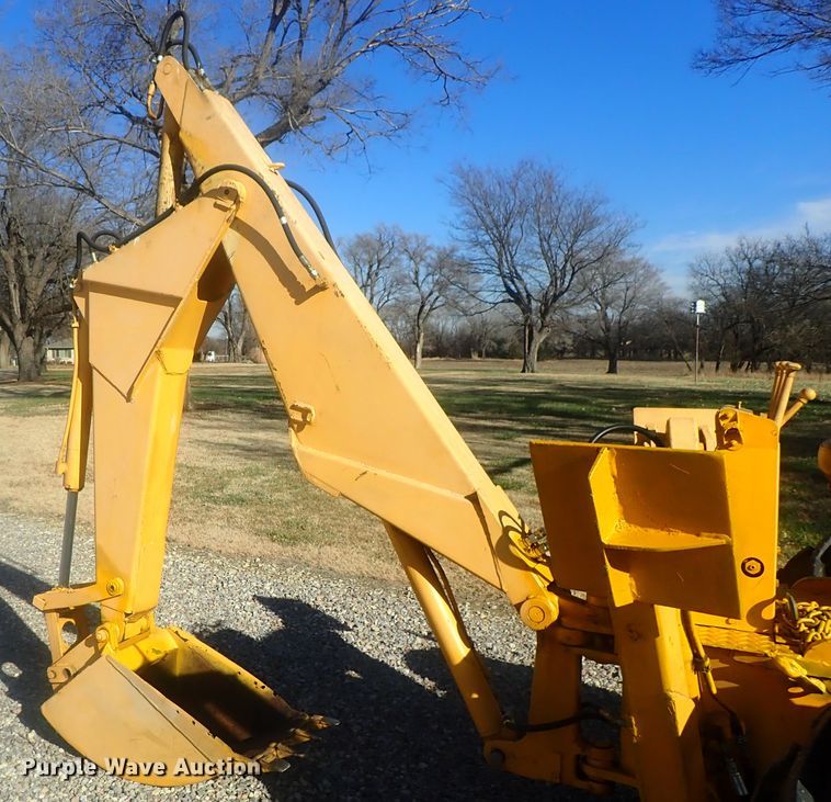 image for item DI7478 International 3414  backhoe