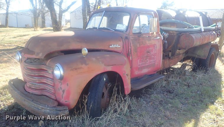 image for item DI7483 1953 Chevrolet 6500  vacuum truck