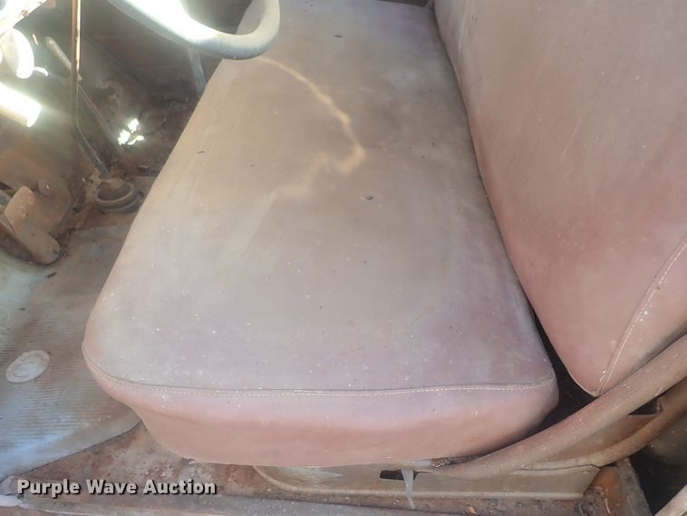 image for item DI7483 1953 Chevrolet 6500  vacuum truck