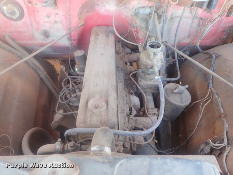 image for item DI7483 1953 Chevrolet 6500  vacuum truck