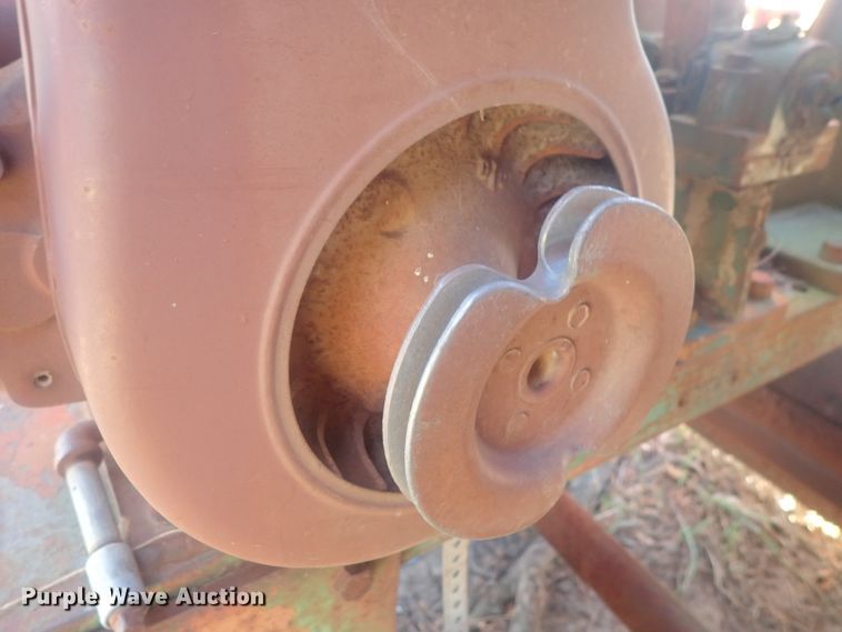 image for item DI7483 1953 Chevrolet 6500  vacuum truck