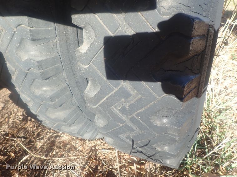 image for item DI7483 1953 Chevrolet 6500  vacuum truck