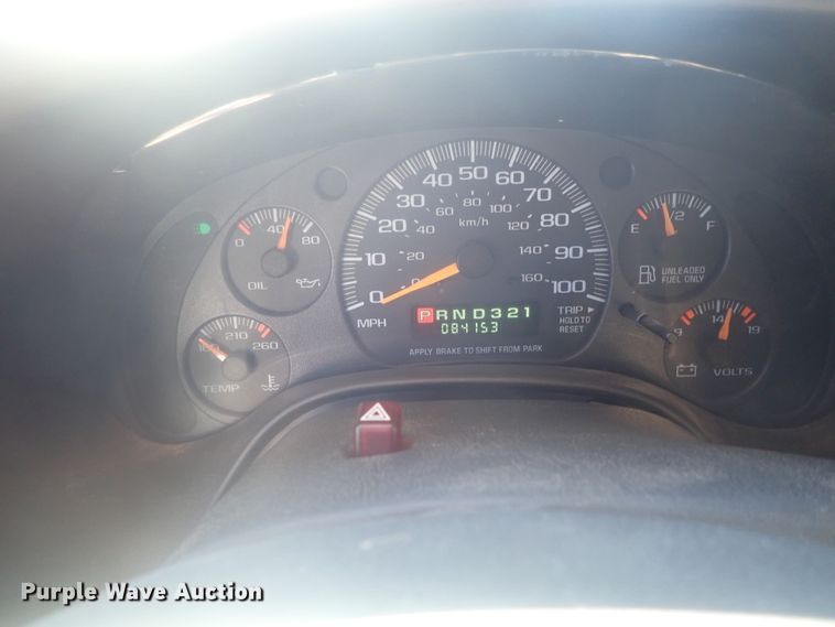 image for item DI7485 2002 Chevrolet Express 3500  Roadtrek 200 Versatile RV