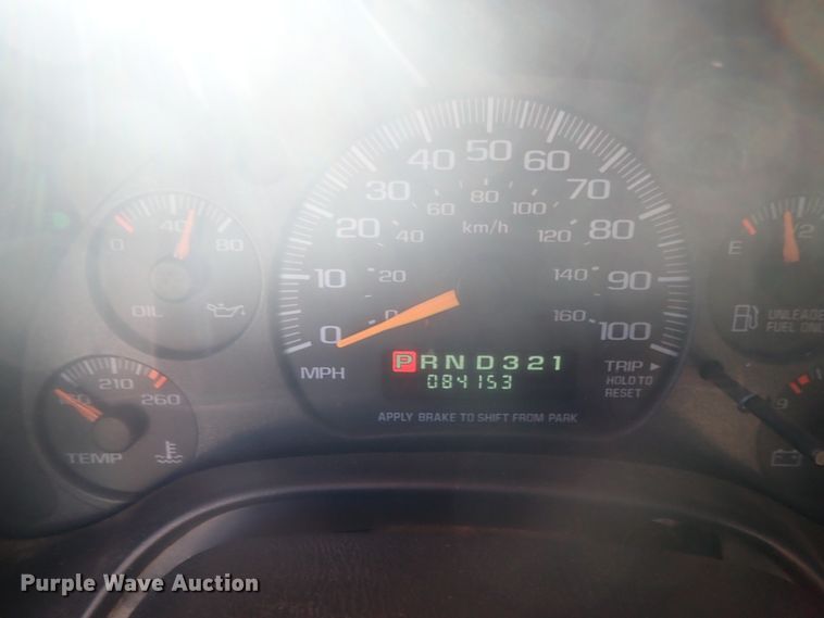 image for item DI7485 2002 Chevrolet Express 3500  Roadtrek 200 Versatile RV