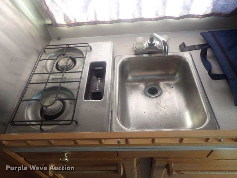 image for item DI7485 2002 Chevrolet Express 3500  Roadtrek 200 Versatile RV