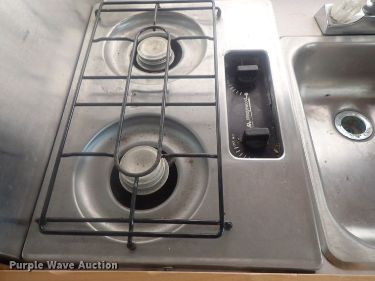 image for item DI7485 2002 Chevrolet Express 3500  Roadtrek 200 Versatile RV