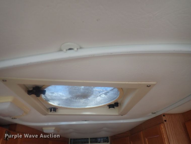 image for item DI7485 2002 Chevrolet Express 3500  Roadtrek 200 Versatile RV