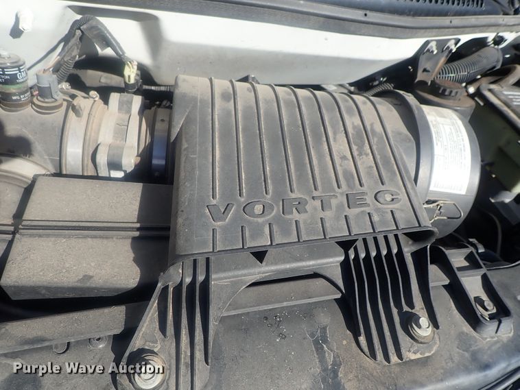 image for item DI7485 2002 Chevrolet Express 3500  Roadtrek 200 Versatile RV