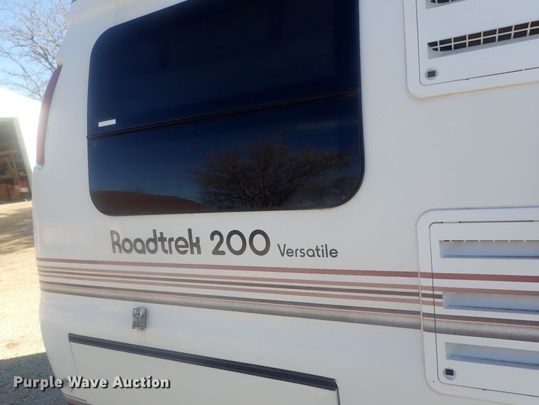 image for item DI7485 2002 Chevrolet Express 3500  Roadtrek 200 Versatile RV