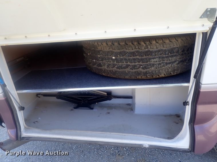 image for item DI7485 2002 Chevrolet Express 3500  Roadtrek 200 Versatile RV