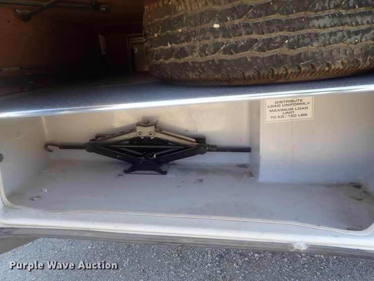 image for item DI7485 2002 Chevrolet Express 3500  Roadtrek 200 Versatile RV