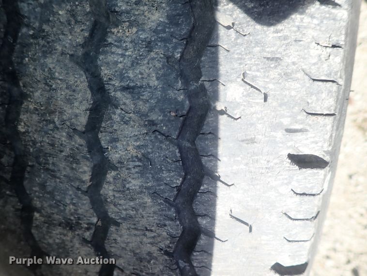 image for item DI7485 2002 Chevrolet Express 3500  Roadtrek 200 Versatile RV