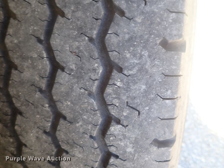 image for item DI7485 2002 Chevrolet Express 3500  Roadtrek 200 Versatile RV