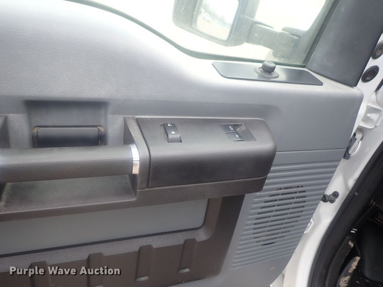 image for item DI7491 2011 Ford F450 Super Duty  truck chassis