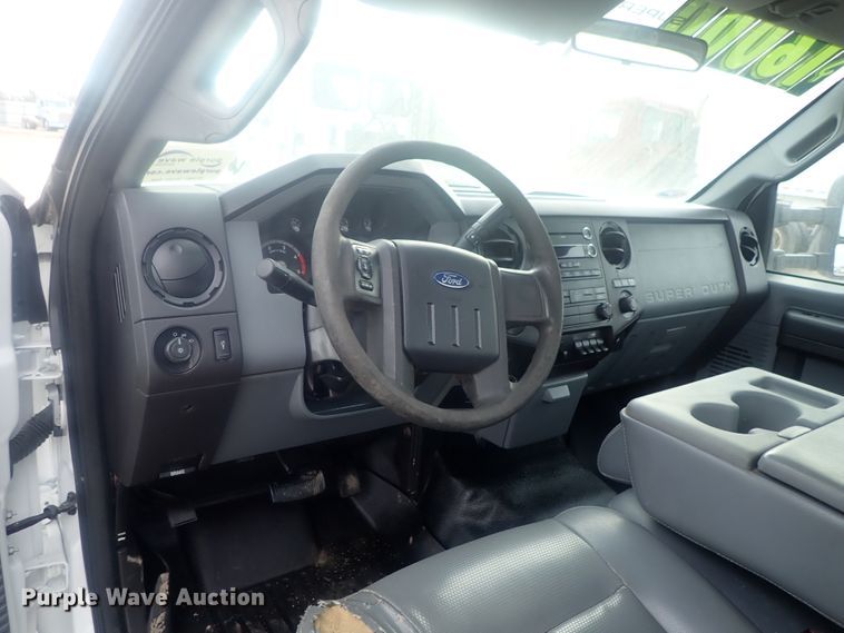 image for item DI7491 2011 Ford F450 Super Duty  truck chassis