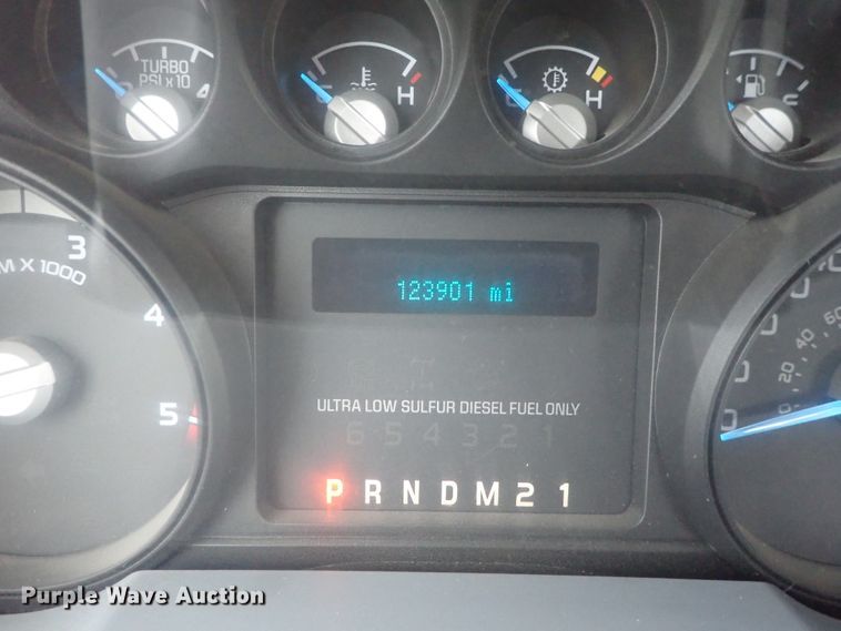 image for item DI7491 2011 Ford F450 Super Duty  truck chassis