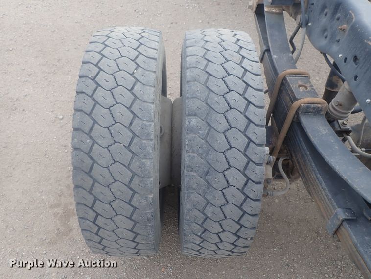 image for item DI7491 2011 Ford F450 Super Duty  truck chassis