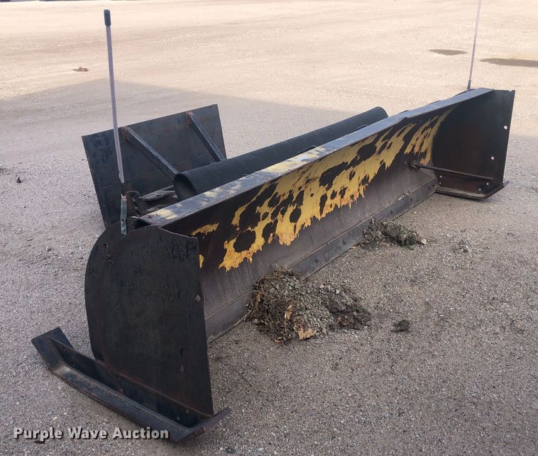 image for item DI7498 10'W skid steer snow plow