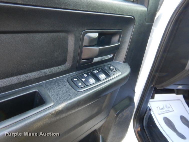 image for item DJ2046 2013 Dodge Ram 5500  Crew Cab flatbed truck