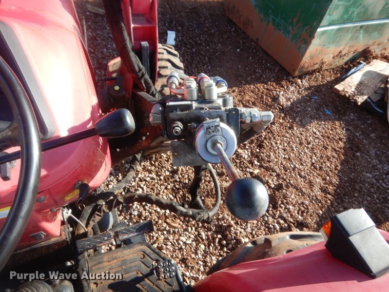 image for item DJ2159 Mahindra 4025  MFWD tractor