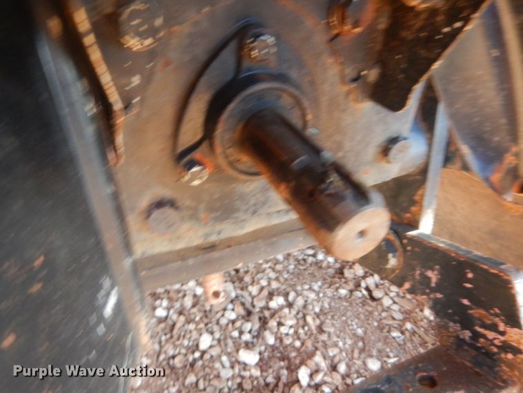 image for item DJ2159 Mahindra 4025  MFWD tractor