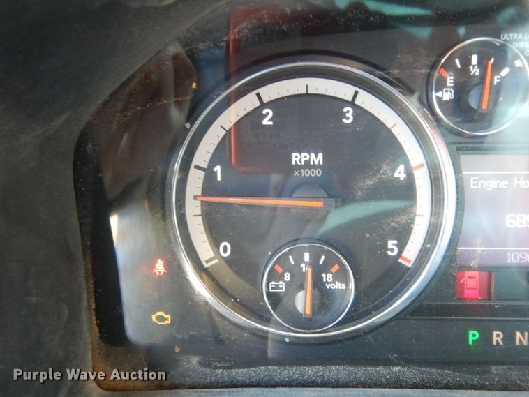 image for item DJ8024 2011 Dodge Ram 5500HD  flatbed truck