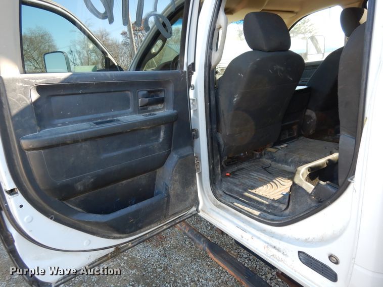 image for item DJ8024 2011 Dodge Ram 5500HD  flatbed truck